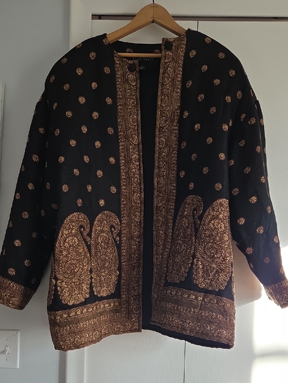 Ellen Tracy Vintage  Black And Gold Silk Paisley Blazer 14